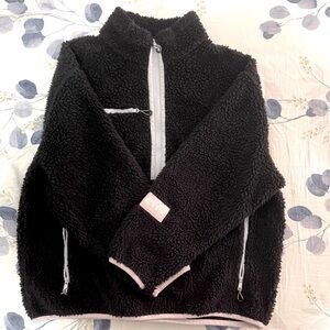 Levi’s Black Sherpa Pullover